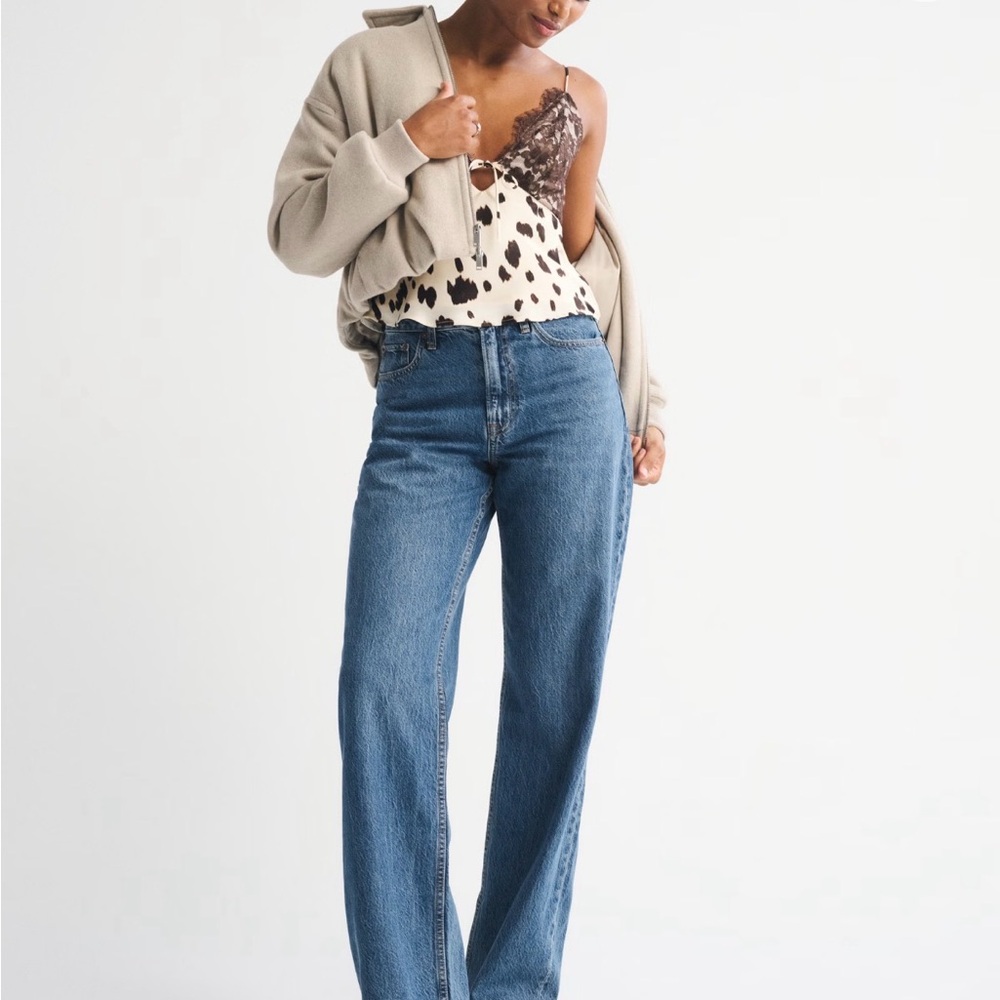 Abercrombie Curve Love High Rise Loose Jean